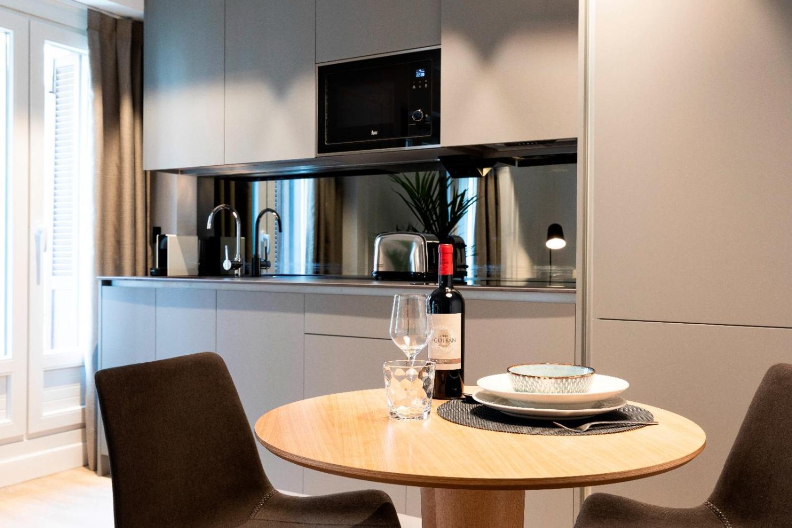 Edmond Vibes Puerta Del Sol Suites Madrid Exteriér fotografie